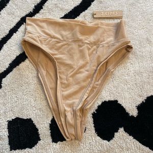 NWT! Skims Panty